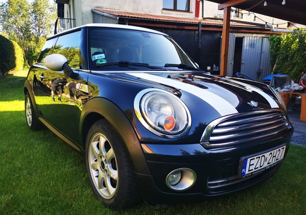 MINI Cooper S cena 16500 przebieg: 195000, rok produkcji 2007 z Piotrków Trybunalski małe 67